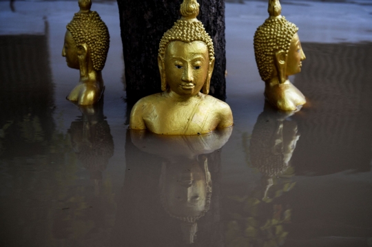 Banjir Rendam Kota Kuno di Thailand