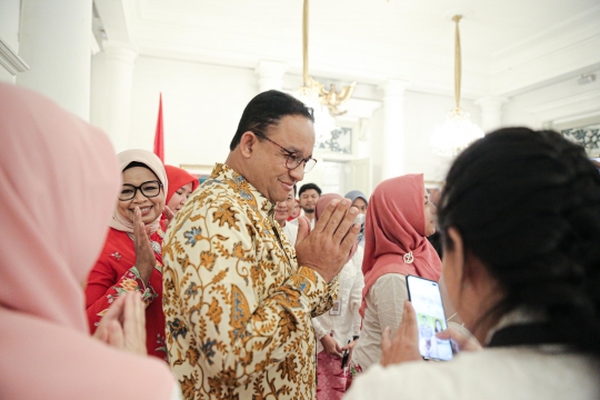 Anies Baswedan Sapa ASN Balaikota Jelang Purnatugas