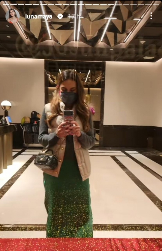 Potret Luna Maya Nonton Konser BTS di Korea Selatan, Penampilannya Curi Perhatian
