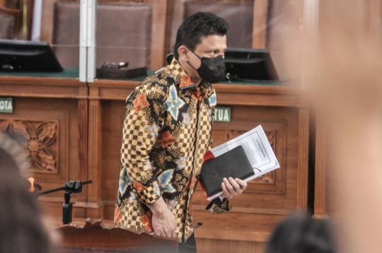 Bawa Buku Hitam, Ferdy Sambo Siap Ditanya Majelis Hakim di Sidang Perdana