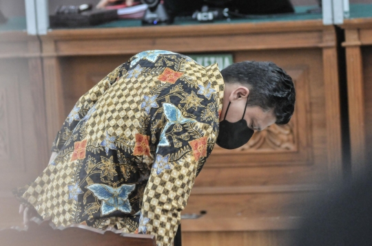 Bawa Buku Hitam, Ferdy Sambo Siap Ditanya Majelis Hakim di Sidang Perdana