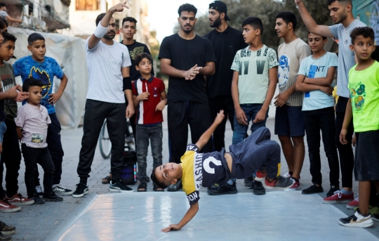 Aksi Remaja Palestina Hilangkan Trauma dengan Breakdance