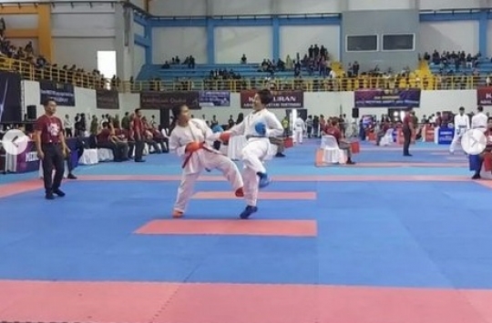 Potret Cantik Serda Bella Aprillia Raih Medali Emas, Bikin Bangga jadi Juara Karate