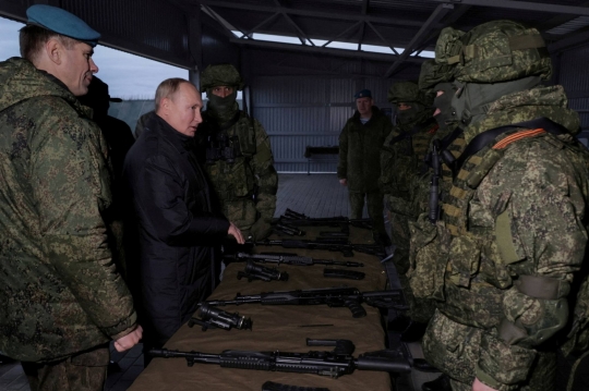 Kunjungan Pertama Putin ke Pusat Latihan Tentara Cadangan di Ryazan