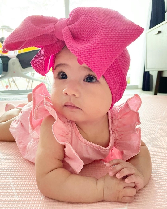 Cute! Deretan Foto Terbaru Millicent Mae Anak Derby Romero Kini Menginjak 9 Bulan