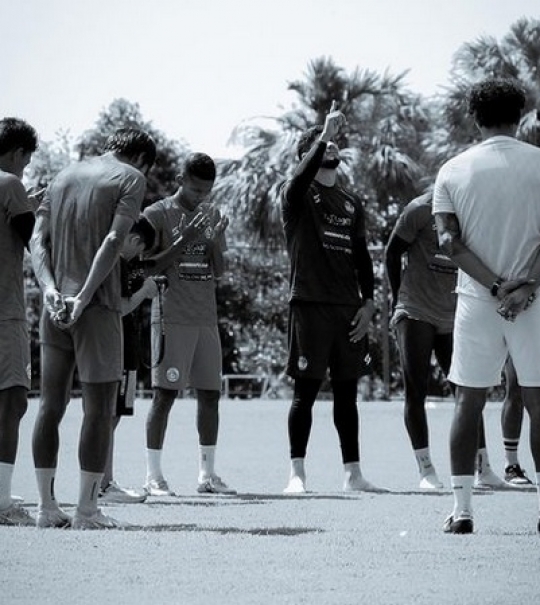 Momen Latihan Perdana Arema FC Usai Tragedi Kanjuruhan, Didampingi Psikolog