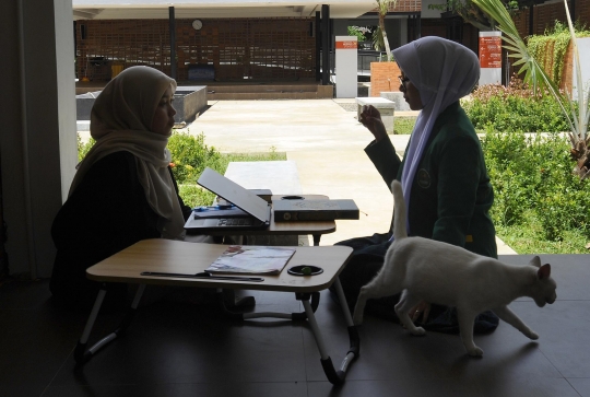 Semangat Santriwati Tunarungu Menghafal Alquran di Pesantren Difabel Pertama Jakarta