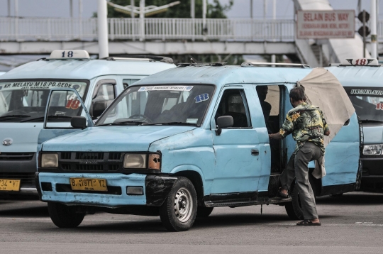 Tarif Angkot di Jakarta Naik 20 Persen