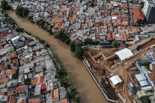 Memantau Progres Pembangunan Sodetan Ciliwung di Bidara Cina