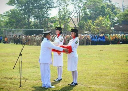 Potret Lawas Pedangdut Yeni Inka Curi Perhatian, Dulu Pernah Jadi Paskibra