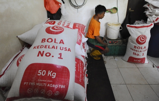 Perajin Tahu Menjerit Harga Kedelai Tembus Rp14 Ribu per Kg