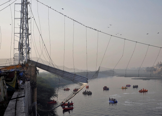 Begini Kondisi Jembatan Putus di India yang Tewaskan Ratusan Orang