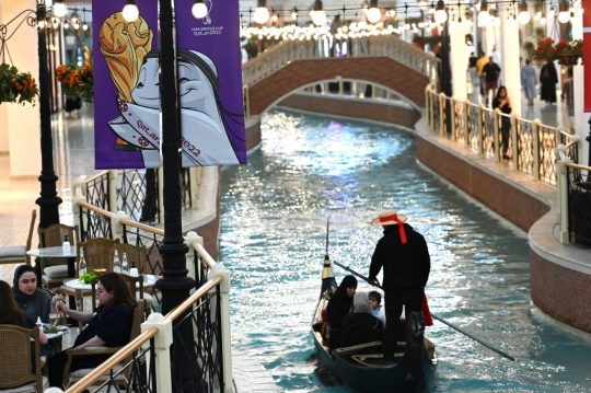 Jalan-Jalan ke Mal Termewah dan Terbesar di Doha yang Ada Gondola