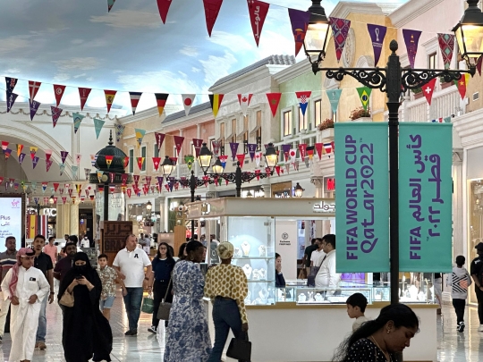 Jalan-Jalan ke Mal Termewah dan Terbesar di Doha yang Ada Gondola