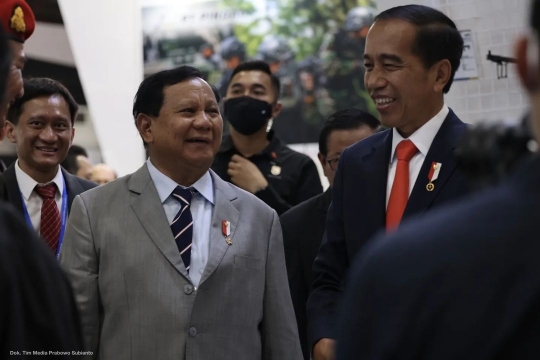 Prabowo dengan Jokowi Makin Lengket, Terekam Momen saat Berbincang Serius