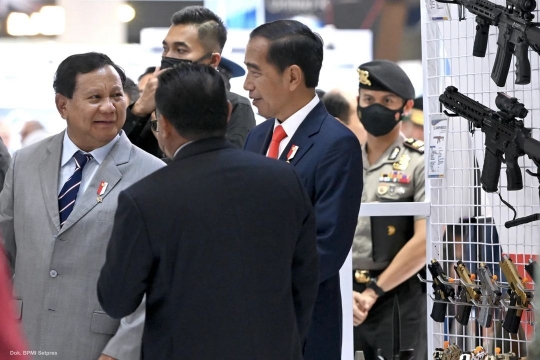 Prabowo dengan Jokowi Makin Lengket, Terekam Momen saat Berbincang Serius