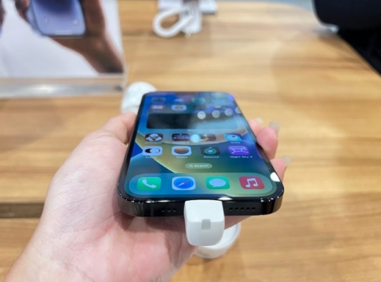 Telkomsel Gaet Erajaya Hadirkan iPhone 14 Series di GraPARI