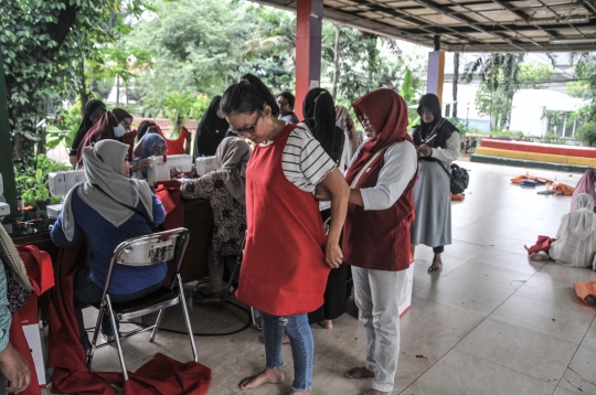 Antusiasme Kaum Ibu Ikut Pelatihan Tata Busana