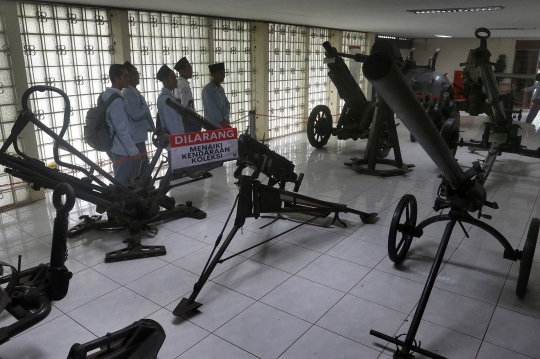 Peringatan Hari Pahlawan, Museum Satria Mandala Ramai Dikunjungi Anak Sekolah