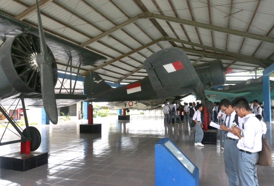 Peringatan Hari Pahlawan, Museum Satria Mandala Ramai Dikunjungi Anak Sekolah