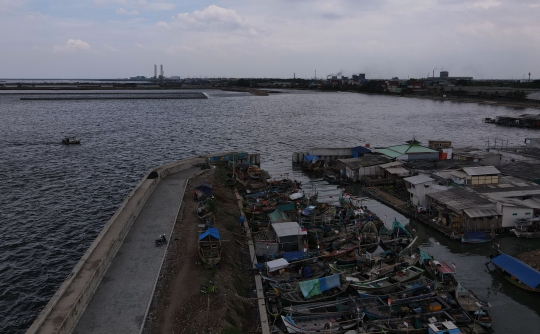 Melihat Tanggul Laut Raksasa di Utara Jakarta