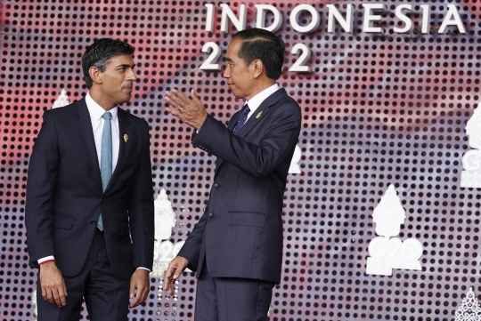 Presiden Jokowi Terima Kedatangan Pemimpin Berbagai Negara di KTT G20