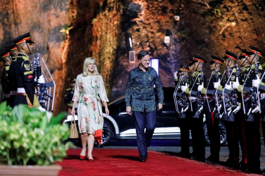 Saat Pemimpin Negara Berpakaian Batik di Gala Dinner G20