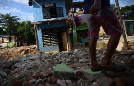 Normalisasi Ciliwung, Rumah Warga di Rawajati Mulai Dibongkar