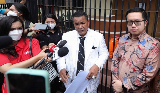 Hotman Paris Sebut Kasus Teddy Minta Sabu Ditukar Tawas Hanya Candaan