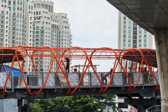 Wajah Skywalk Penghubung Stasiun Kebayoran dan Halte TransJakarta