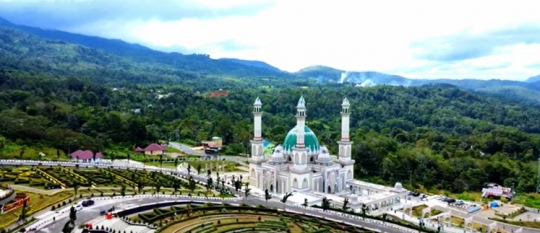 Potret Masjid Agung Syahrun Nur di Tapanuli Selatan, Megah dan Mirip Seperti Istana