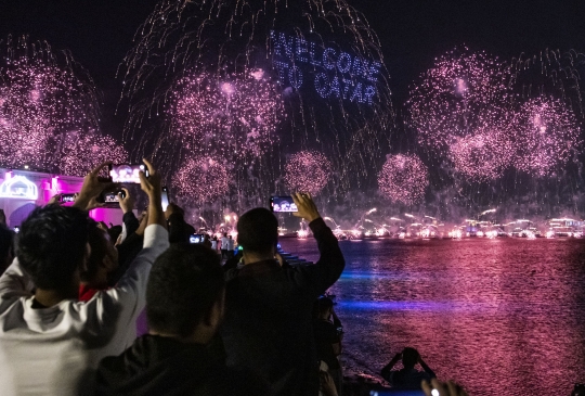 Ribuan Kembang Api Hiasi Langit Doha Saat Pembukaan Piala Dunia 2022