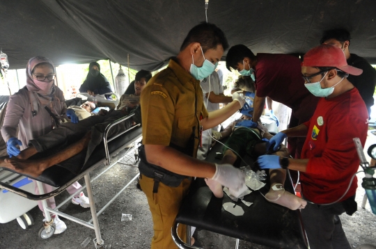 Perjuangan Petugas Medis Selamatkan Nyawa Anak Korban Gempa Cianjur