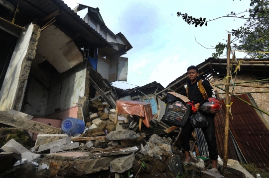 Penampakan Kerusakan Parah Akibat Gempa Cianjur