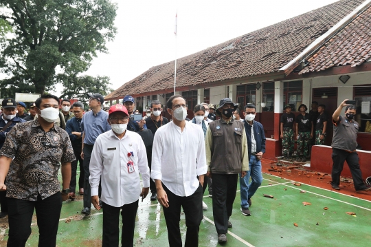 Mendikbudristek Tinjau Sekolah Rusak Akibat Gempa Cianjur