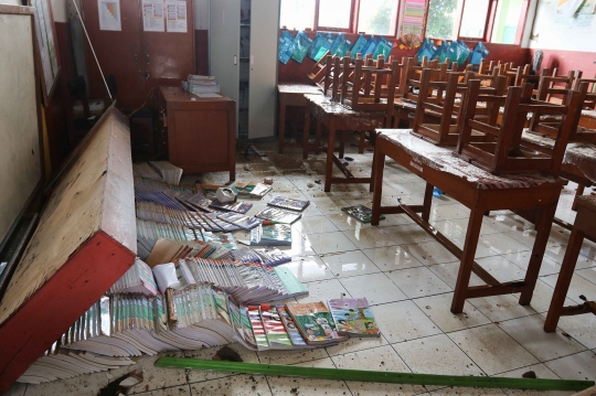 Mendikbudristek Tinjau Sekolah Rusak Akibat Gempa Cianjur