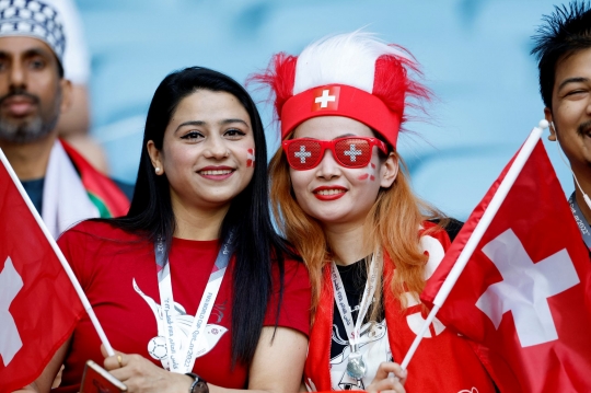 Aksi Suporter Cantik Swiss di Piala Dunia 2022