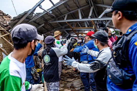 Potret Pilu Gadis 7 Tahun Ditemukan Tewas Tertimbun Reruntuhan Gempa Cianjur