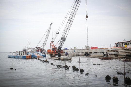 Memantau Pembangunan Dermaga Pelabuhan Muara Angke