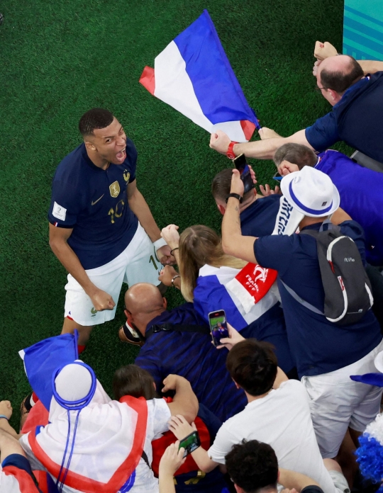 Aksi Spektakuler Mbappe Loloskan Prancis ke Babak 16 Besar Piala Dunia 2022