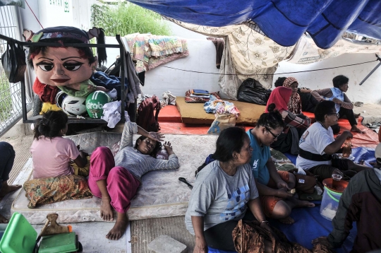 Nestapa Warga Kampung Bayam Seminggu Bertahan di Tenda Pengungsian