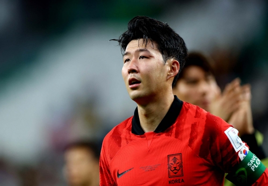 Wajah Muram Son Heung-Min usai Korea Selatan Dibungkam Ghana