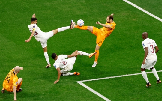 Momen Belanda Lolos ke 16 Besar Usai Singkirkan Qatar 2-0 di Piala Dunia 2022