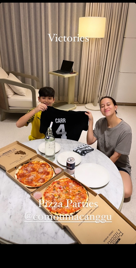Ganteng! 6 Potret Terbaru Kenzou Anak Tamara Bleszynski, Kini jadi Anak Bujang