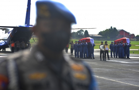 Dua Jenazah Korban Jatuhnya Helikopter Polri Tiba di Pondok Cabe