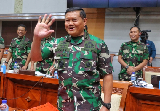 Senyum Laksamana Yudo Margono Jalani Uji Kelayakan dan Kepatutan Calon Panglima TNI