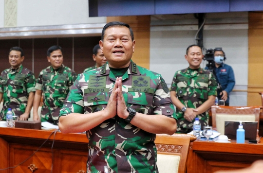 Senyum Laksamana Yudo Margono Jalani Uji Kelayakan dan Kepatutan Calon Panglima TNI