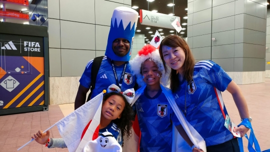 Euforia Suporter Jepang Lolos 16 Besar Piala Dunia 2022