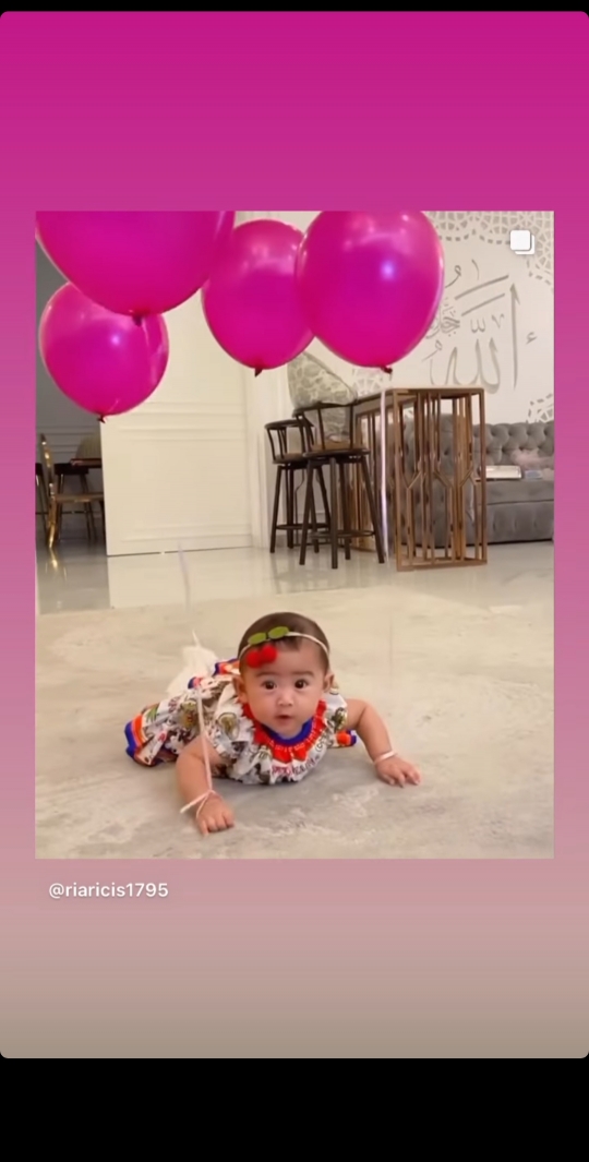 Cute! 5 Potret Baby Moana Anak Ria Ricis Main Balon, Ekspresinya Gemesin Banget!