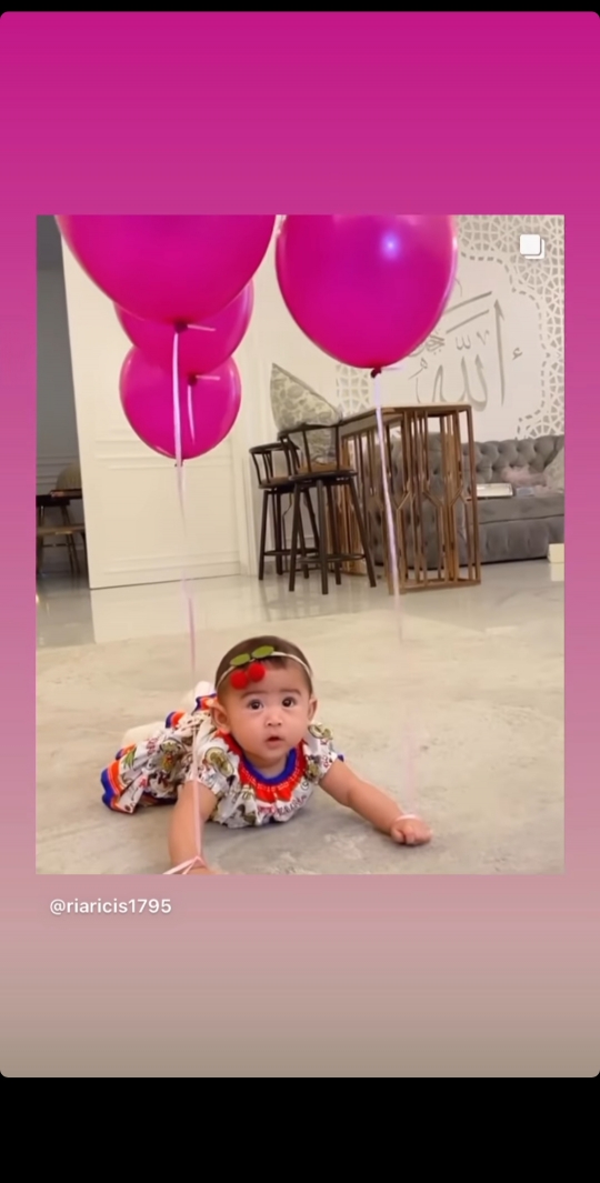 Cute! 5 Potret Baby Moana Anak Ria Ricis Main Balon, Ekspresinya Gemesin Banget!